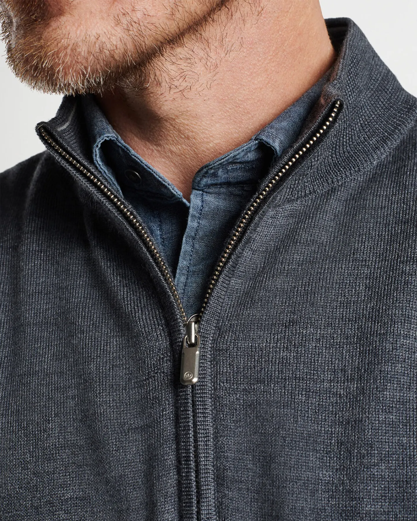 AUTUMN CREST 1/4 ZIP VEST - CHARCOAL