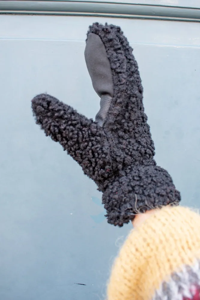 Beck Sondergaard Teddy Black mittens