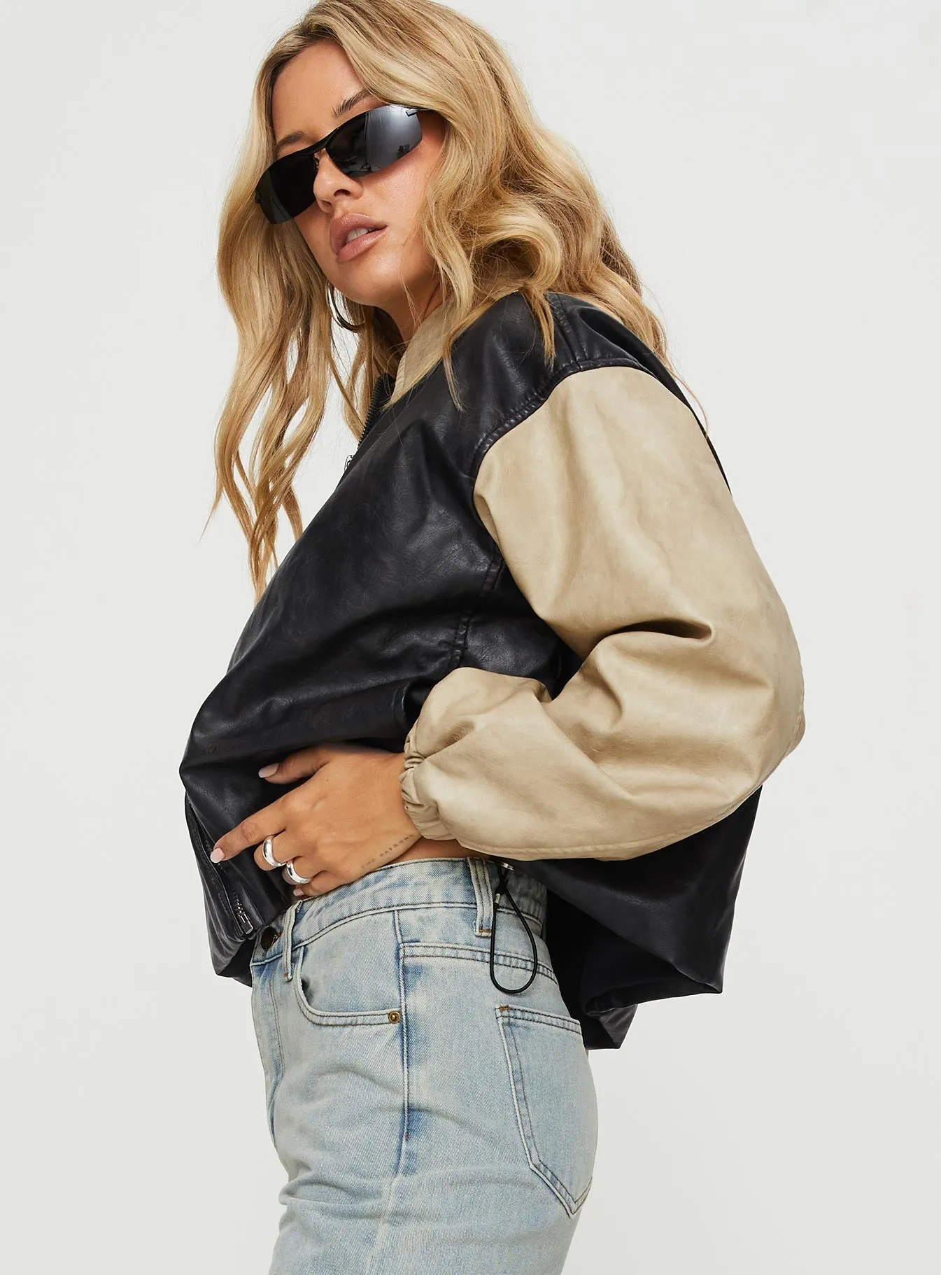 Fashionkova Nirvana Bomber Jacket Camel