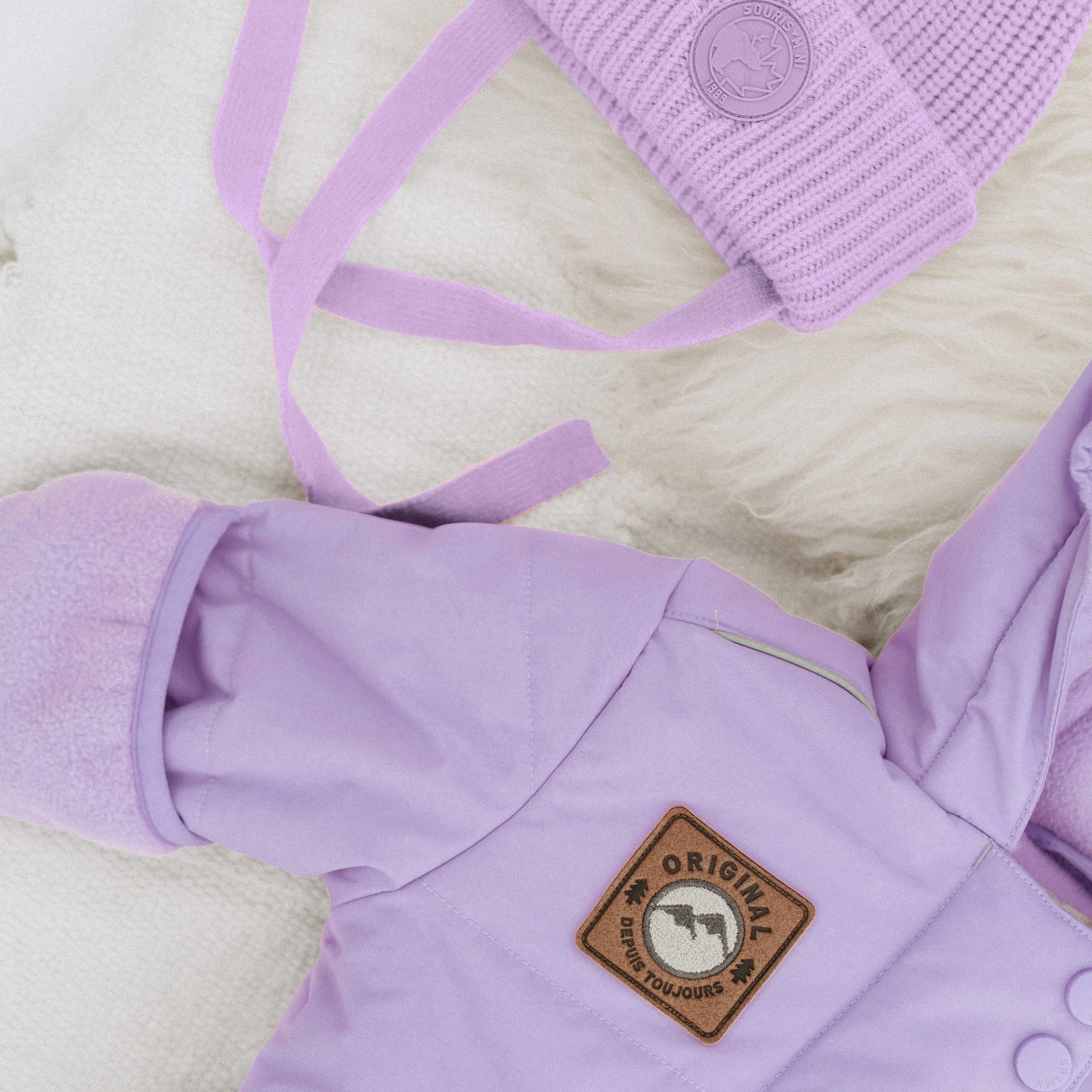 Habit de neige matelassé mauve une-pièce avec capuchon, bébé || One-piece purple padded snowsuit with hood, baby