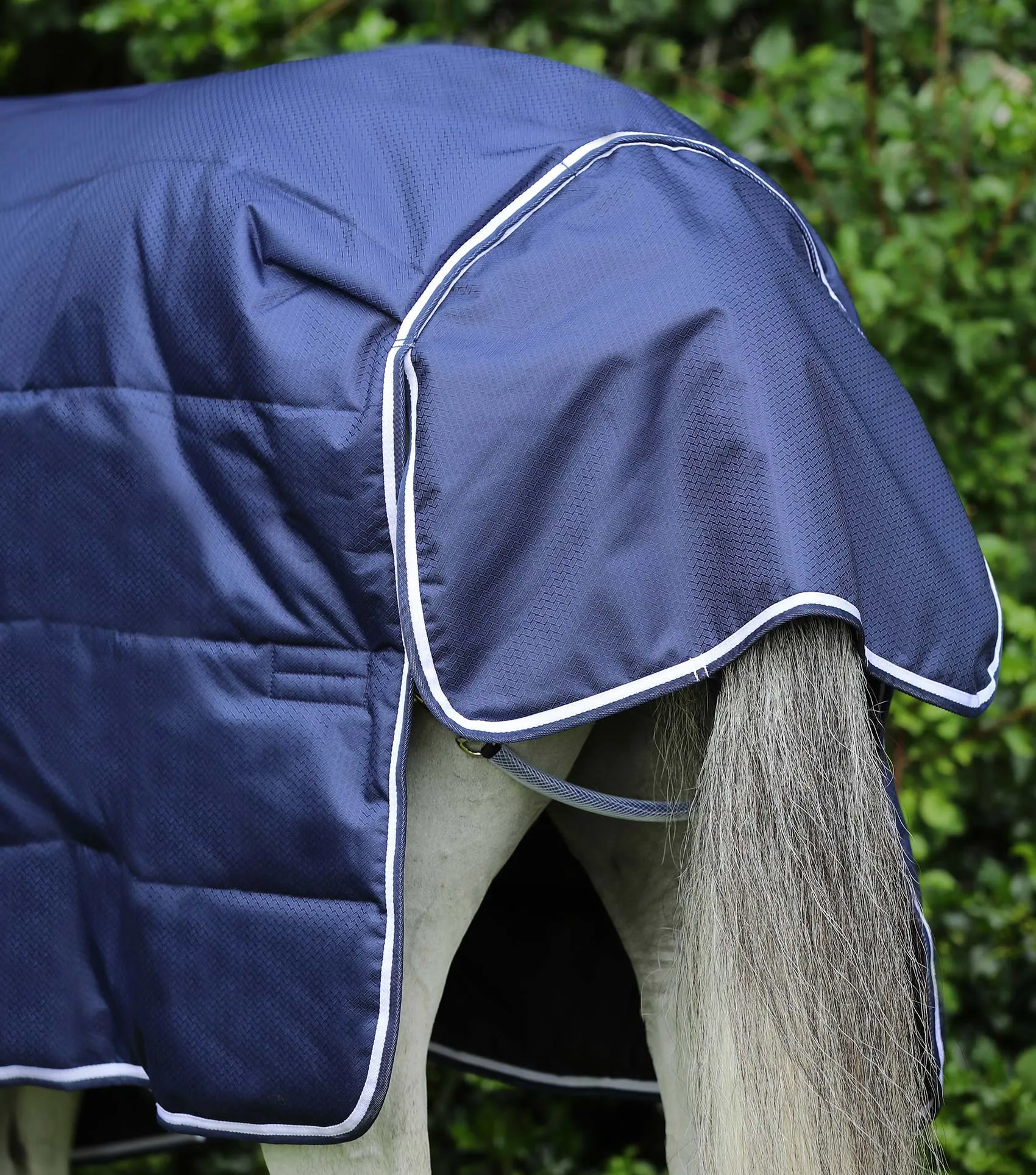 Hydra 200g Stable Rug with Neck Cover Navy