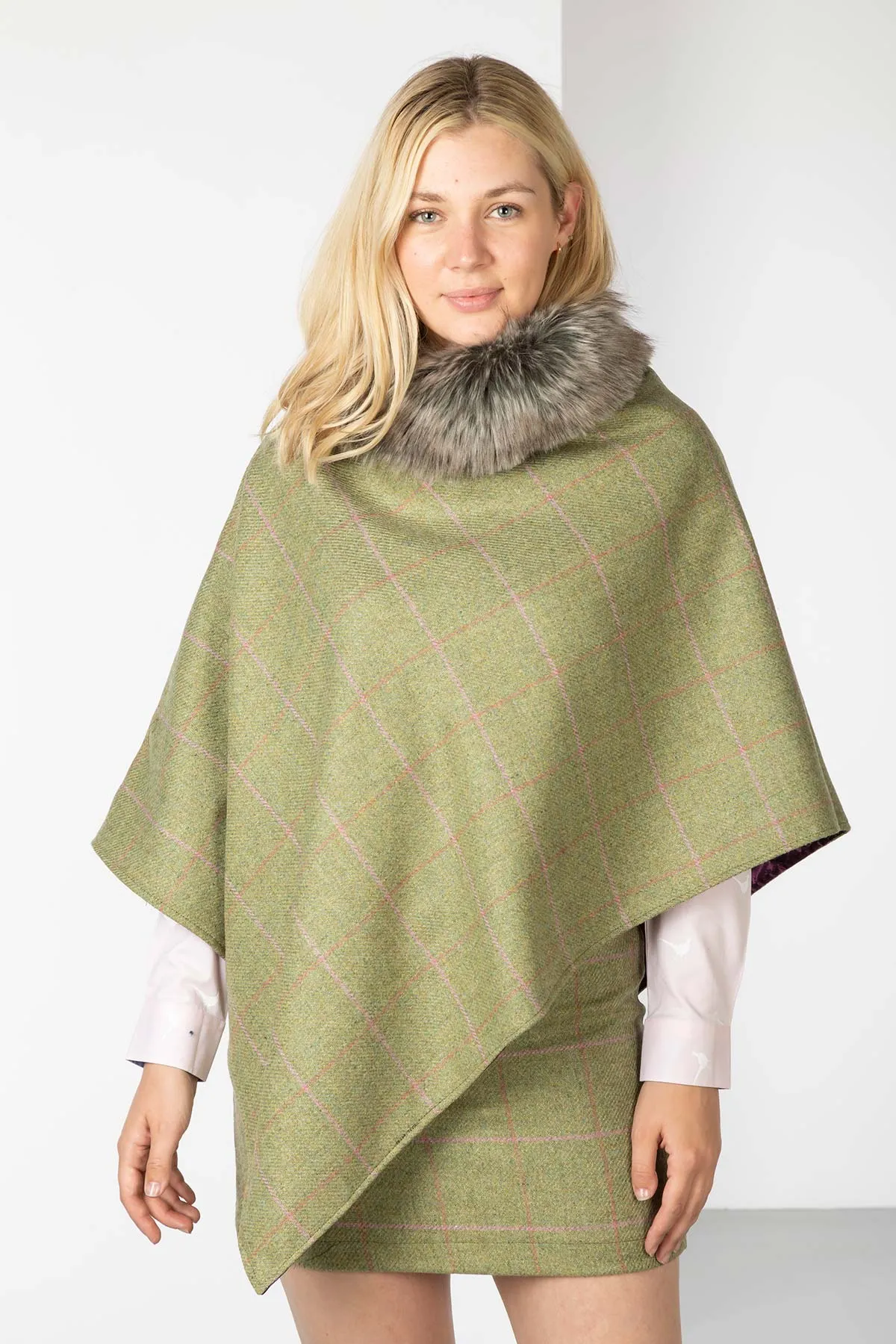 Ladies Wool Tweed Poncho With Faux Fur