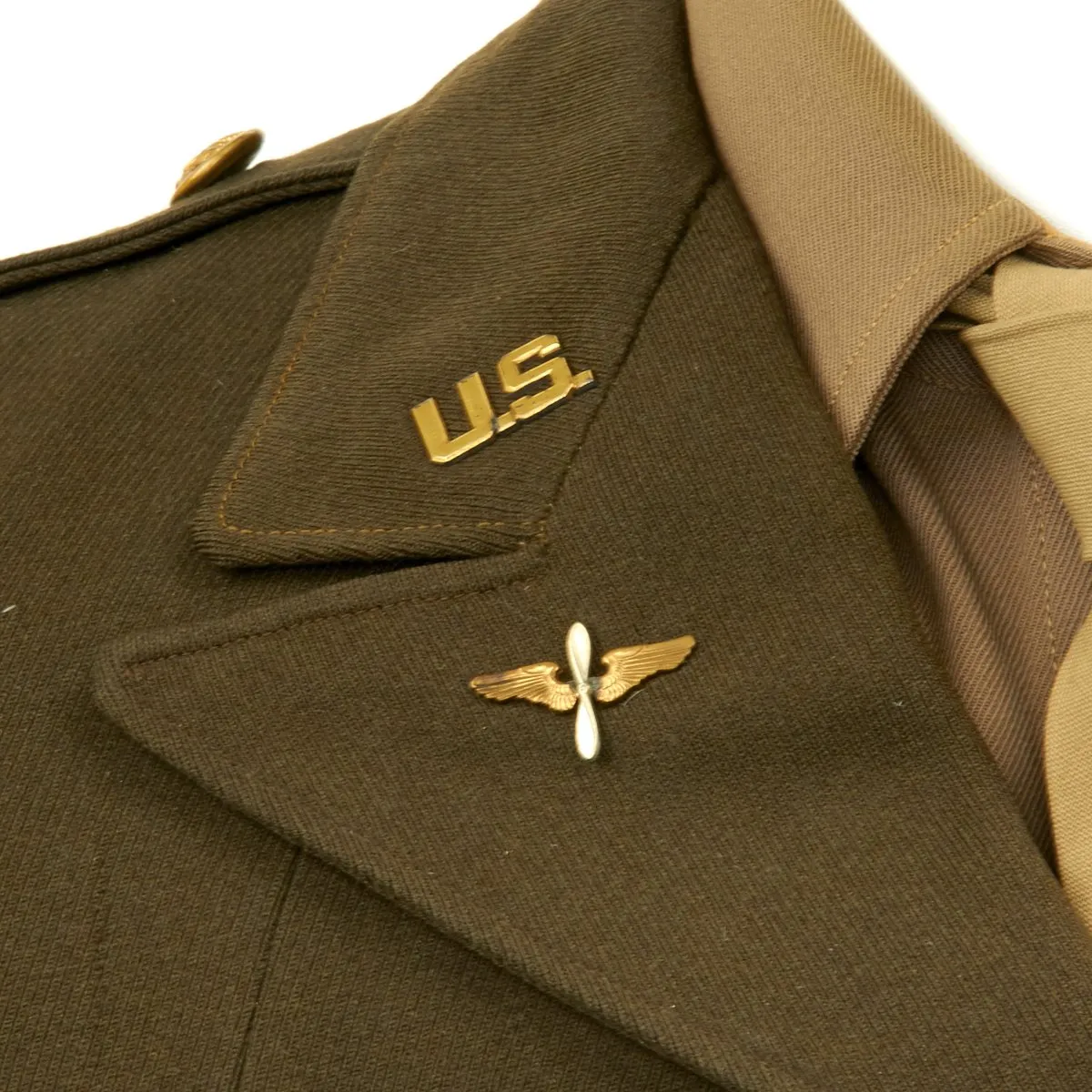 Original U.S. WWII Named 5th Air Force Officer Grouping in Trunk