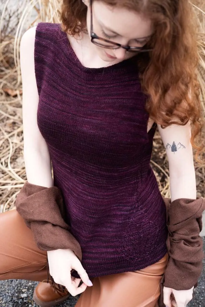 Queen Of Spades - Sleeveless Pullover Pattern