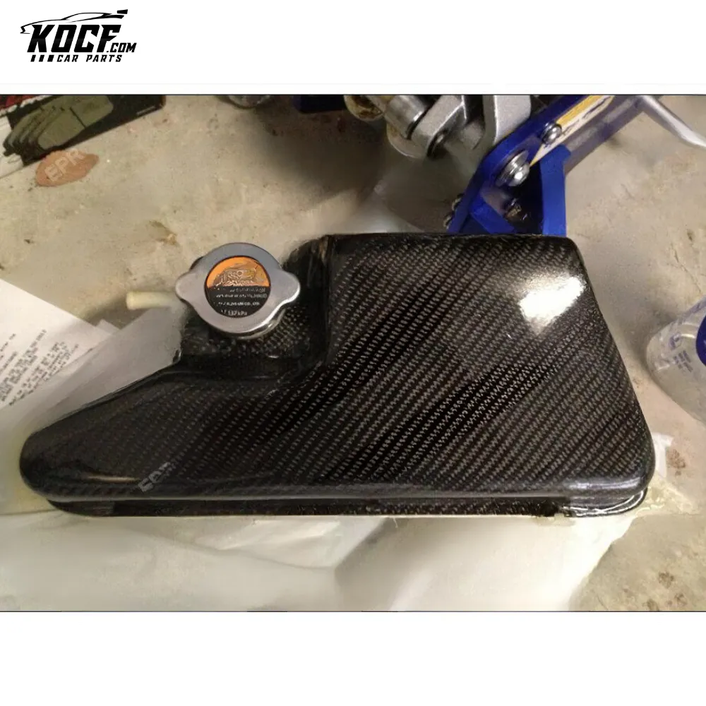 R35 GTR COOLANT EXPANSION TANK COVER CARBON FIBER