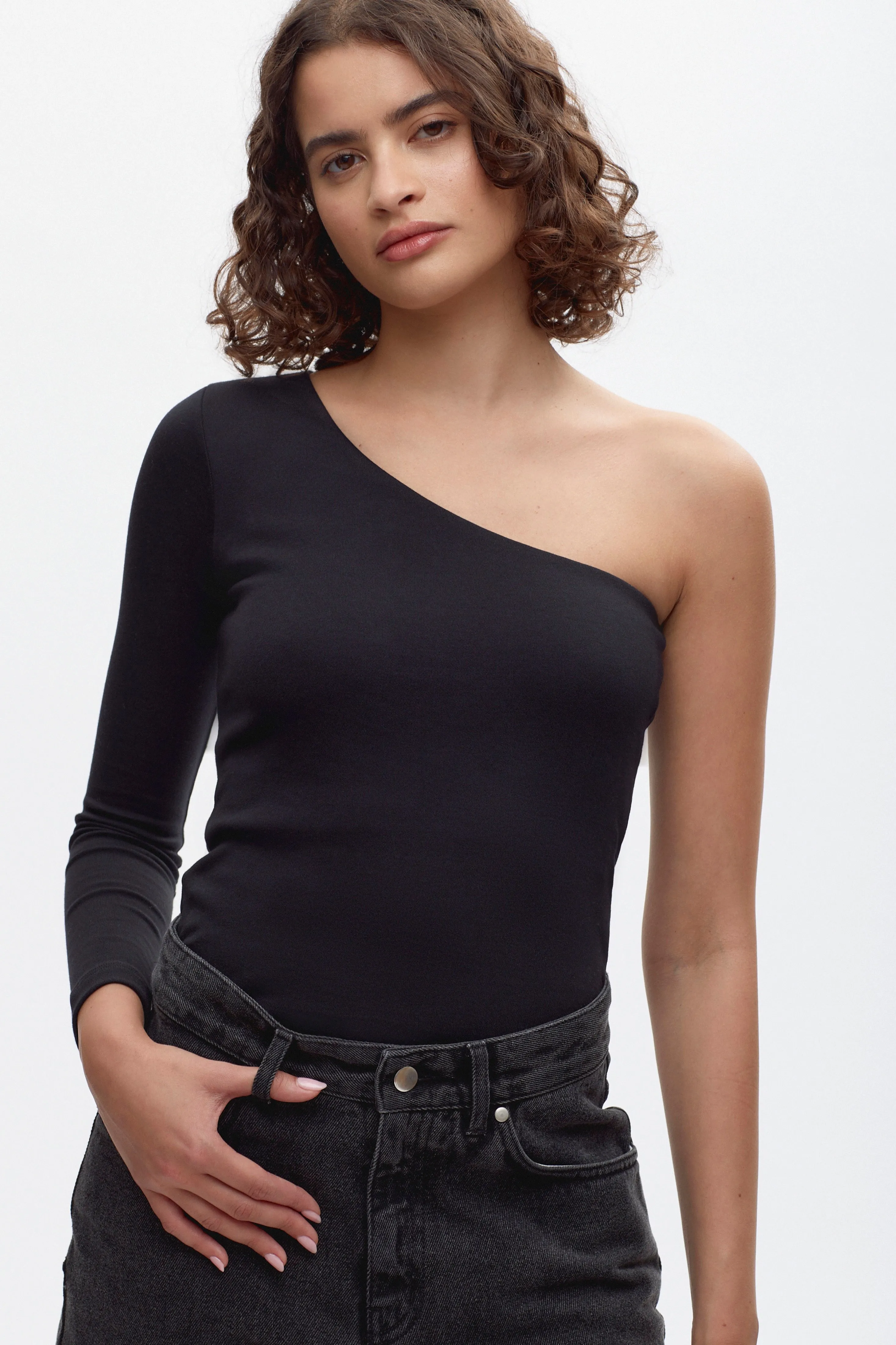 Women's Faten Shirt in Black