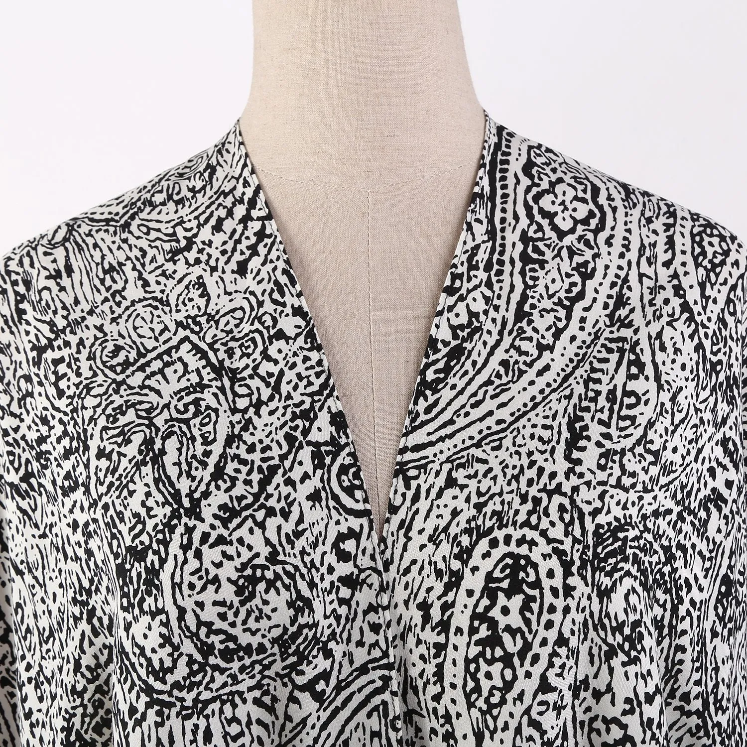 Women's Sheer Poncho Cape Black and White Paisley Print CAR010